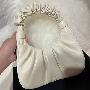 JW PEI Gabbi rushed hobo bag - Iovry 🤍